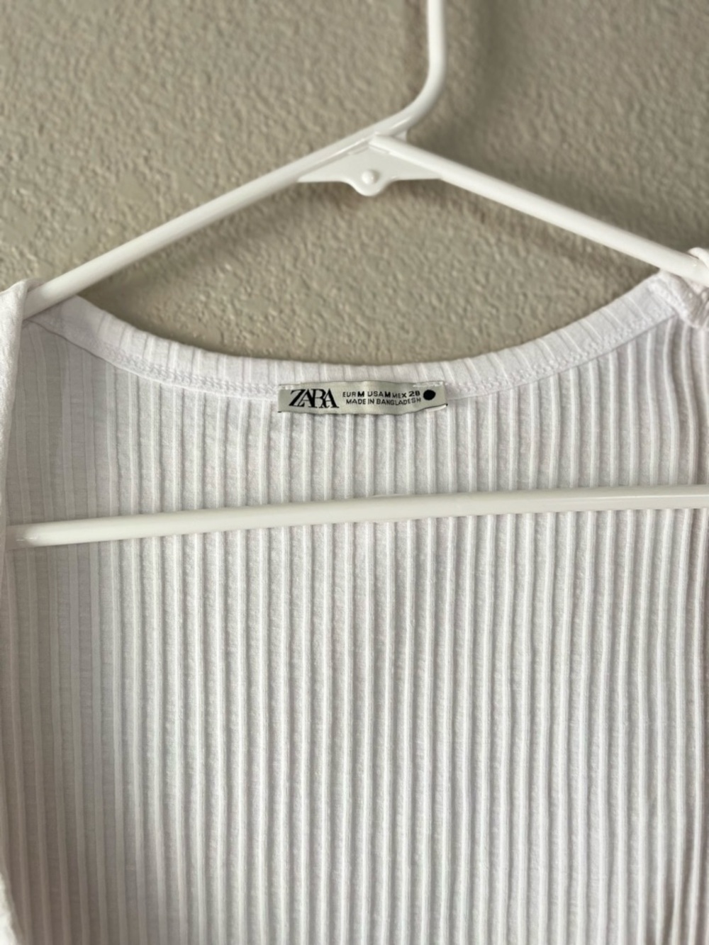 Zara White Ribbed Scoop Tank - Picture 4 of 6